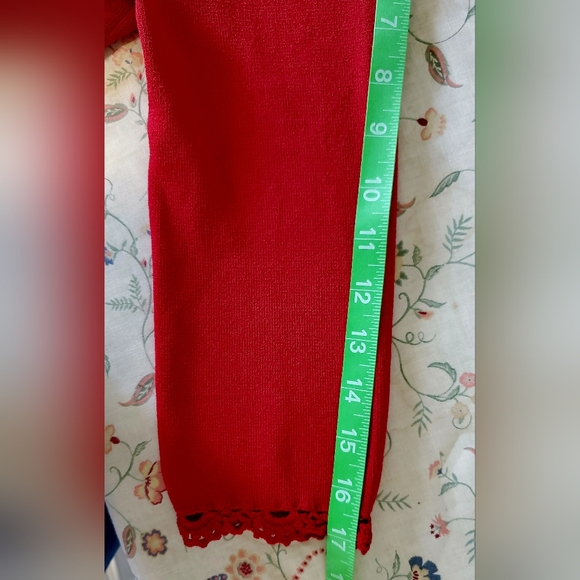 Pretty red NWT sweater sz small - Picture 7 of 7
